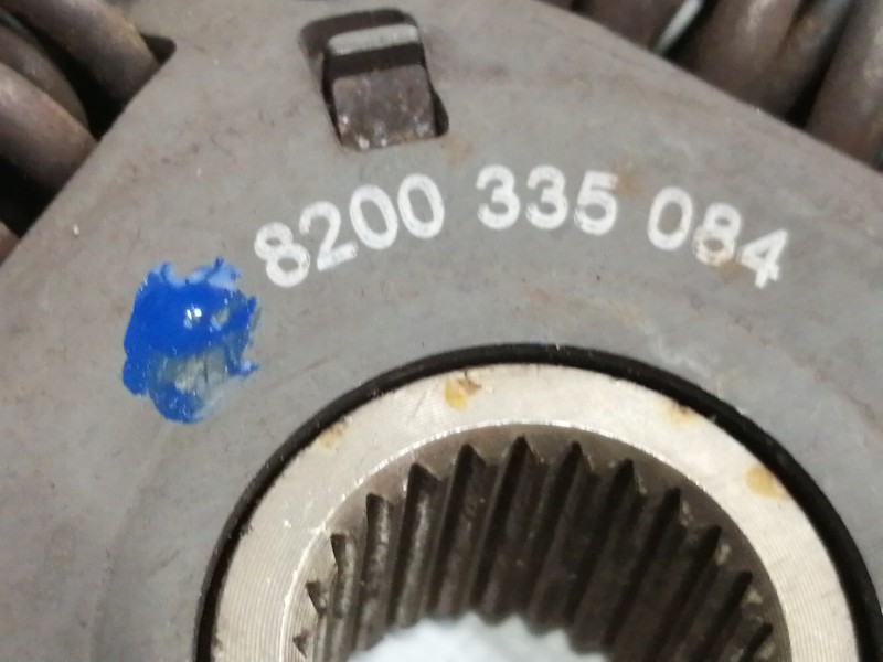 Recambio de kit embrague para renault clio iii authentique referencia OEM IAM 8200335084  