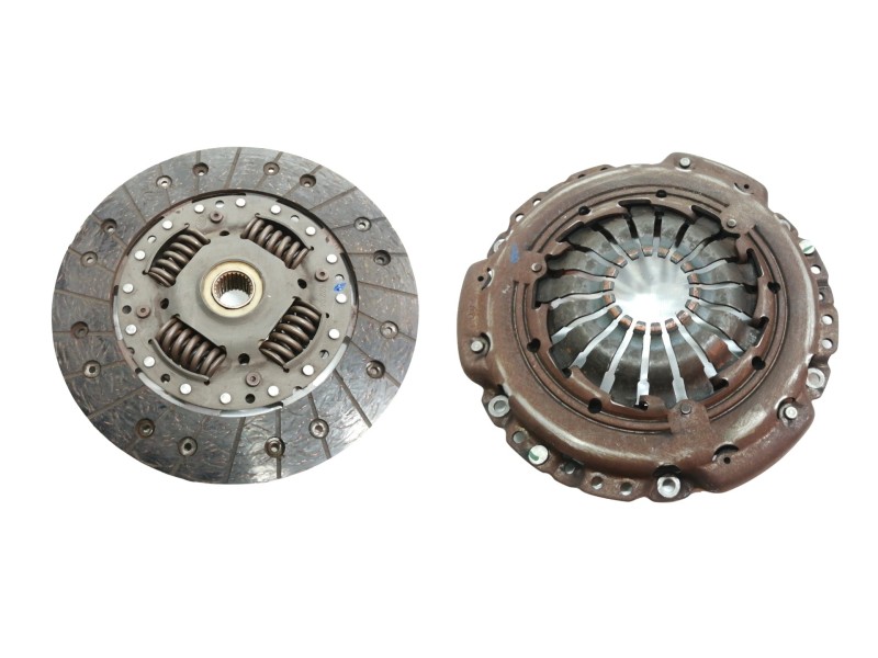 Recambio de kit embrague para renault clio iii authentique referencia OEM IAM 8200335084  