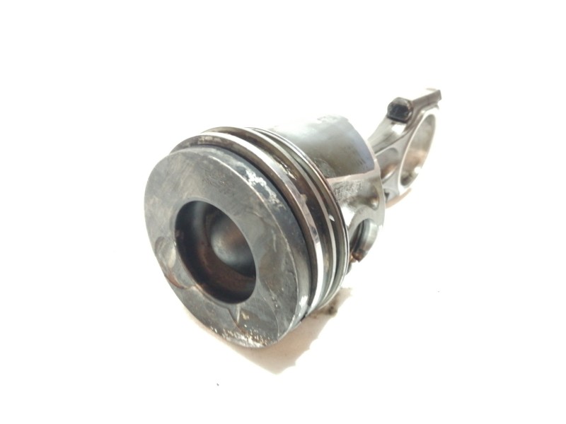 Recambio de piston para peugeot 407 st sport referencia OEM IAM 085190  