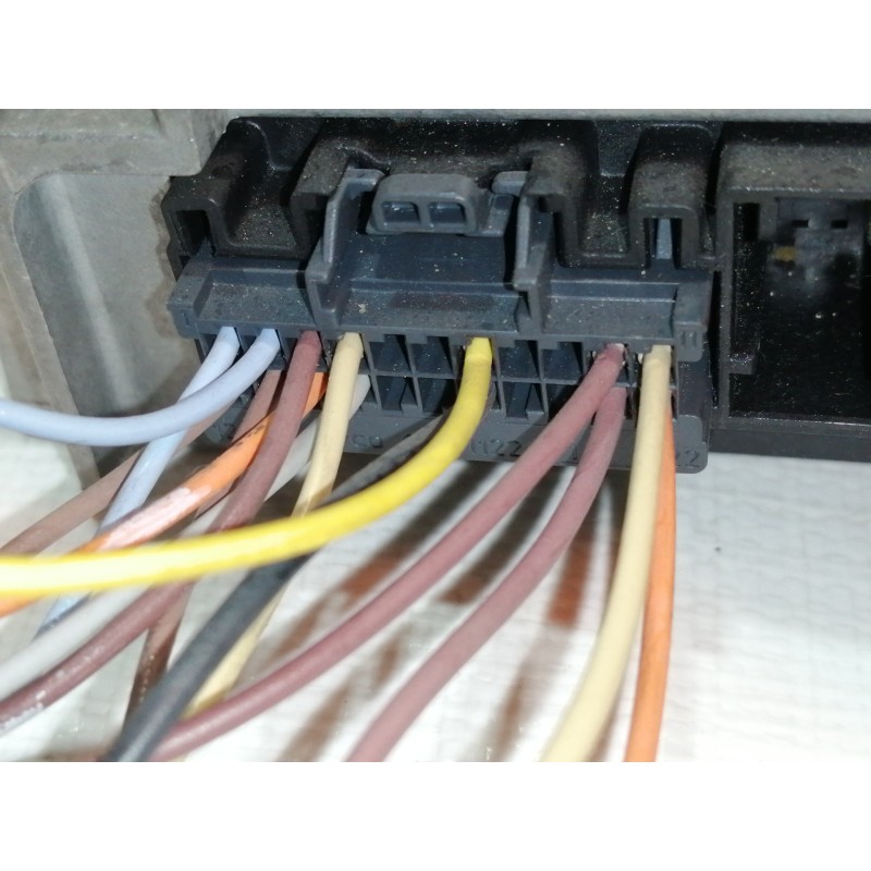 Recambio de centralita airbag para renault clio iii authentique referencia OEM IAM 8200645158  