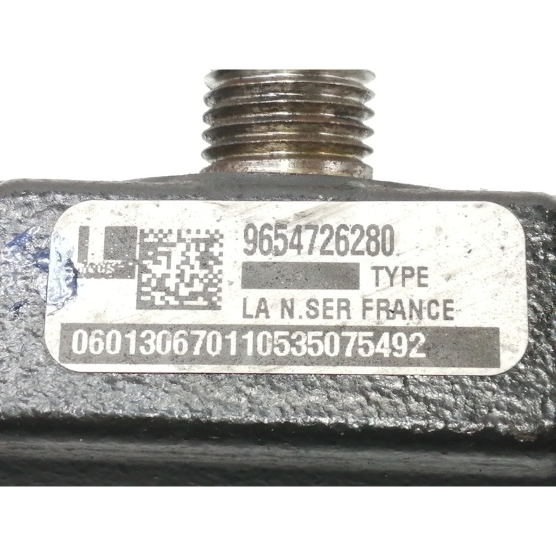 Recambio de rampa inyectora para peugeot 407 st sport referencia OEM IAM 9654726280  