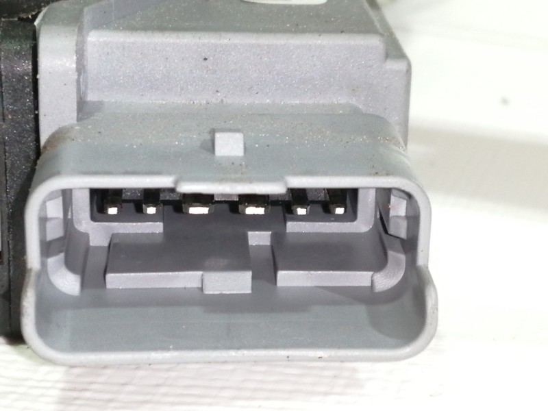 Recambio de mando elevalunas delantero derecho para citroën c3 1.4 sx plus referencia OEM IAM 400618F  