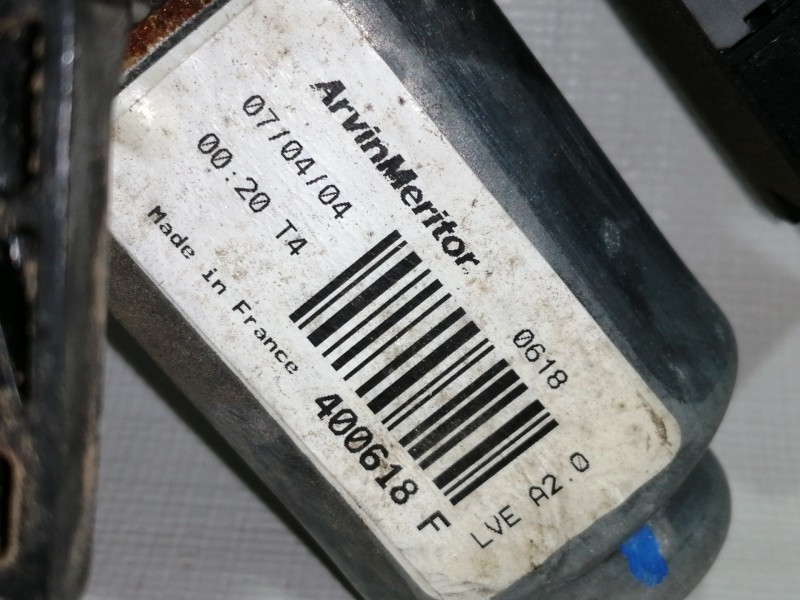 Recambio de mando elevalunas delantero derecho para citroën c3 1.4 sx plus referencia OEM IAM 400618F  