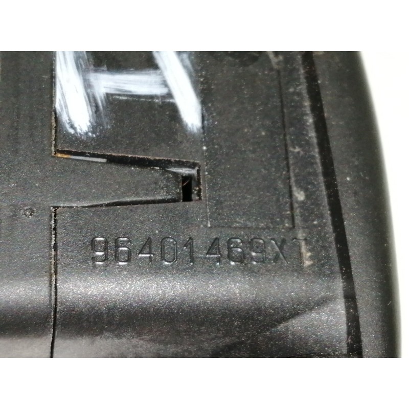 Recambio de mando elevalunas delantero izquierdo para citroën c3 1.4 sx plus referencia OEM IAM 96401469XT  