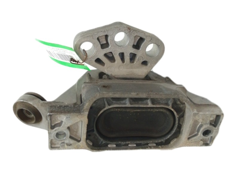 Recambio de soporte motor derecho para opel insignia berlina cosmo referencia OEM IAM 13227717  