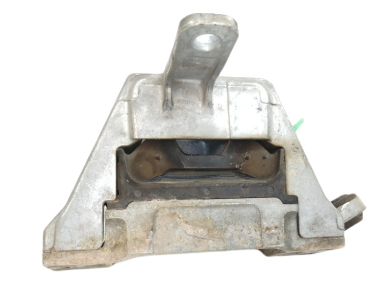 Recambio de soporte motor derecho para opel insignia berlina cosmo referencia OEM IAM 13227717  