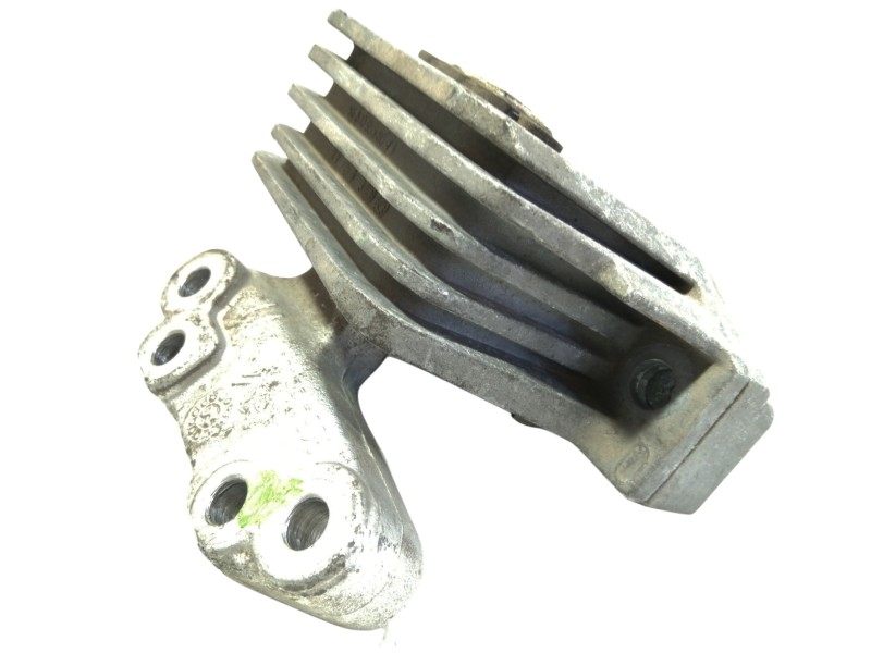 Recambio de soporte motor derecho para peugeot 207 sw confort referencia OEM IAM 9654166080  