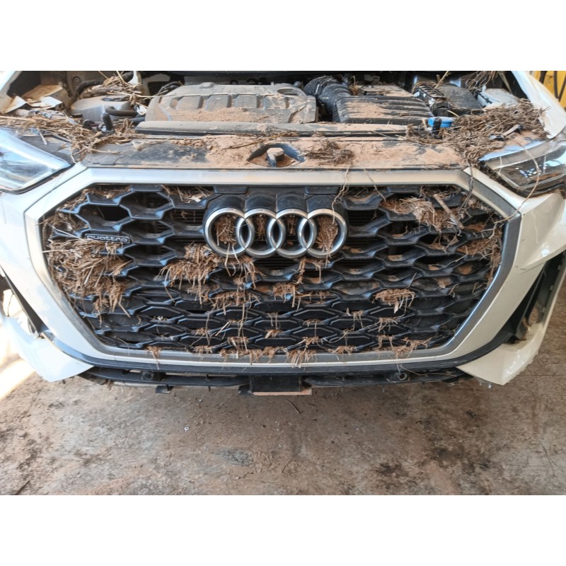Recambio de rejilla delantera para audi q3 sportback (f3n) 35 tdi quattro referencia OEM IAM   