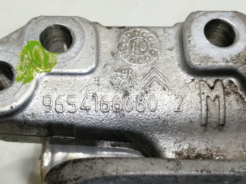 Recambio de soporte motor derecho para peugeot 207 sw confort referencia OEM IAM 9654166080  