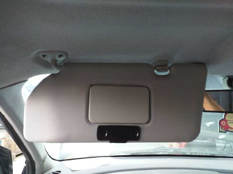 Recambio de parasol izquierdo para nissan almera tino (v10m) acenta referencia OEM IAM   