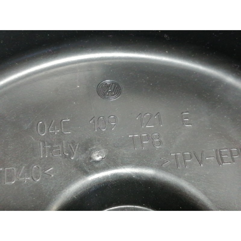 Recambio de tapa distribucion para seat arona style referencia OEM IAM 04C109121E  