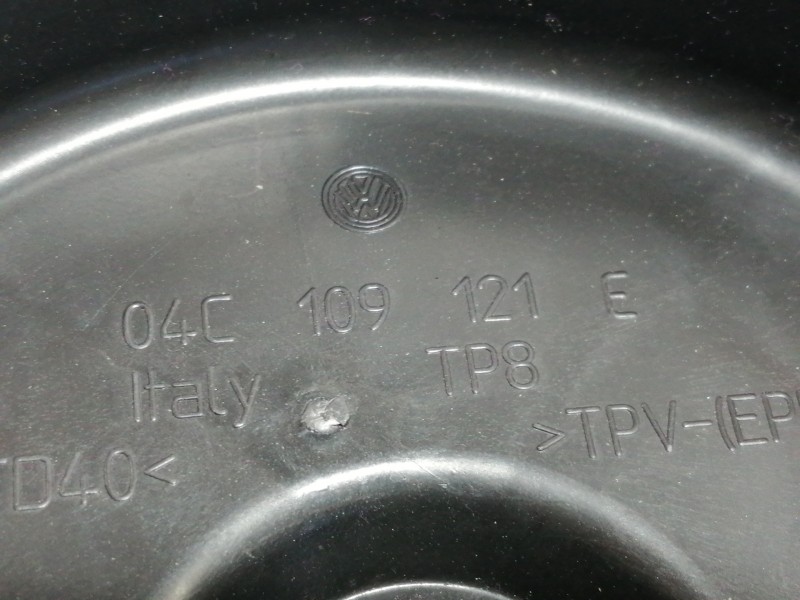 Recambio de tapa distribucion para seat arona style referencia OEM IAM 04C109121E  