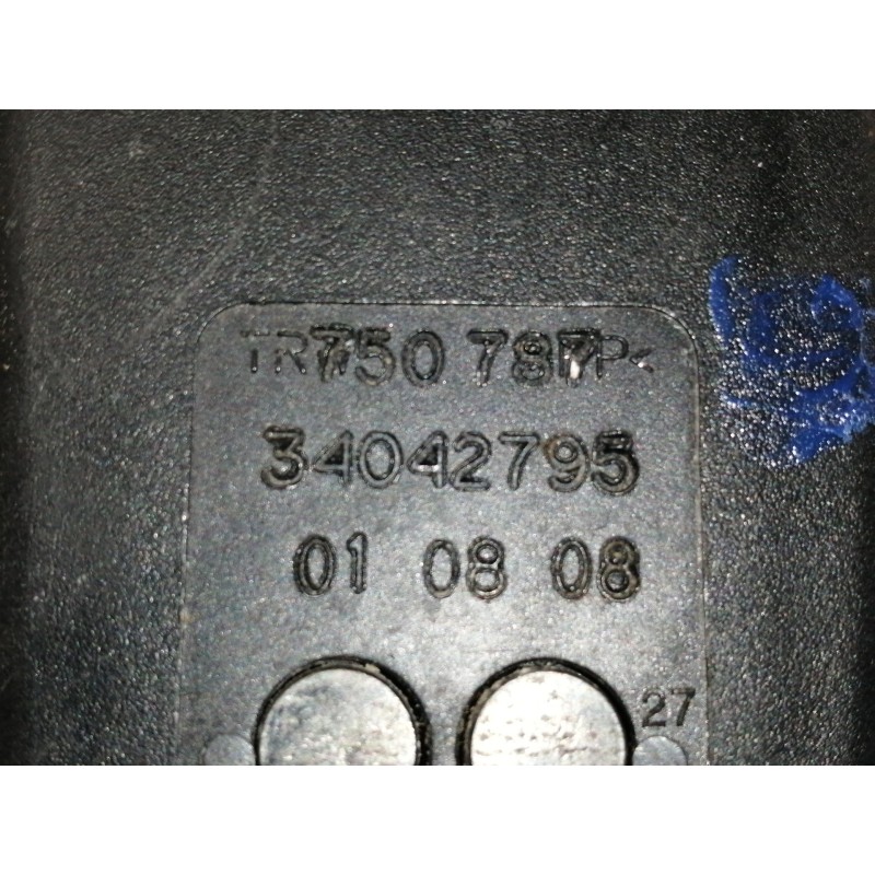 Recambio de enganche cinturon delantero derecho para renault clio iii exception referencia OEM IAM 34042795  