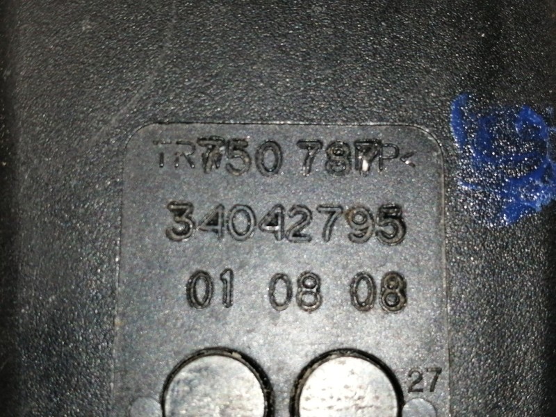 Recambio de enganche cinturon delantero derecho para renault clio iii exception referencia OEM IAM 34042795  