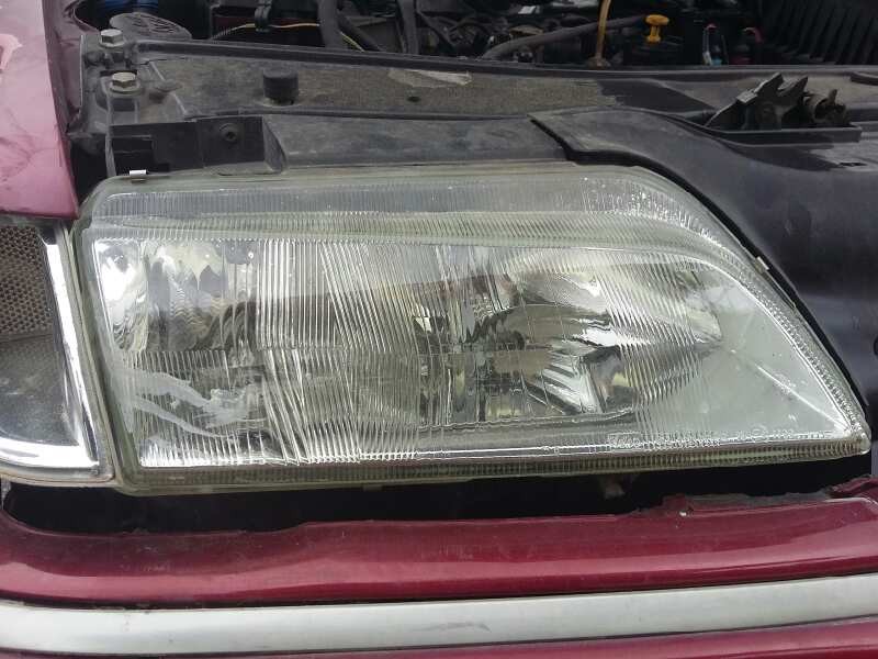 Recambio de faro derecho para citroën xantia berlina 1.9 sd tentation referencia OEM IAM 88205034D  