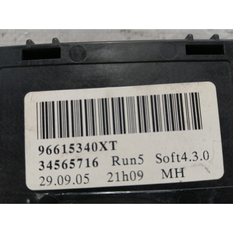 Recambio de mando multifuncion para citroën c4 berlina lx referencia OEM IAM 96615340XT 34565716 VALEO
