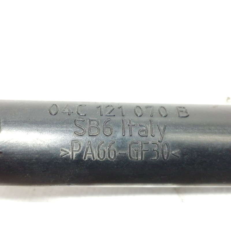 Recambio de tubo para seat arona style referencia OEM IAM 04C121070B  