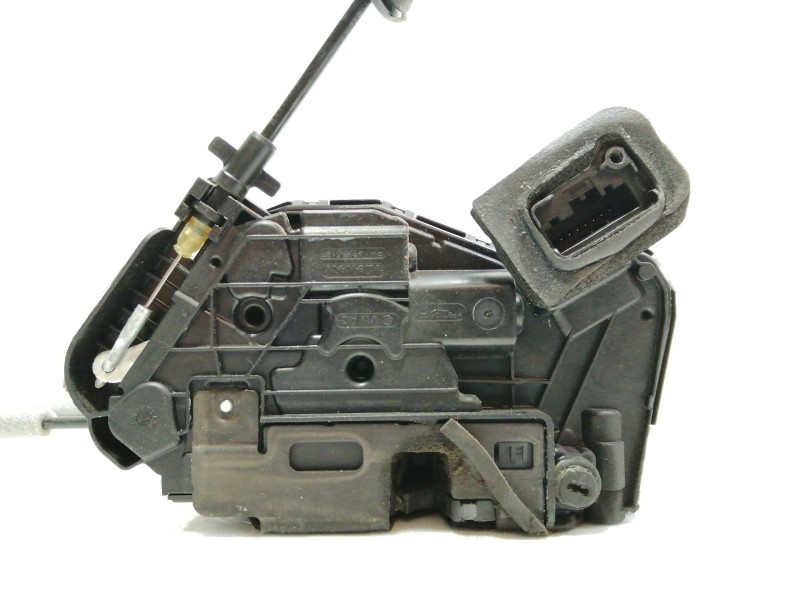 Recambio de cerradura puerta trasera derecha para seat arona style referencia OEM IAM A6E5TA839016E  