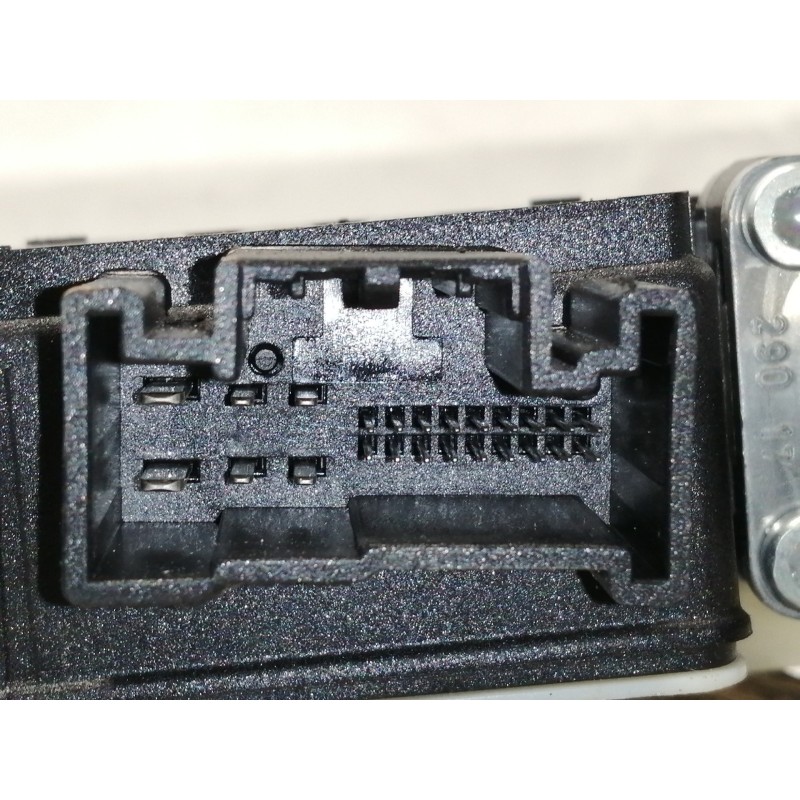 Recambio de elevalunas delantero derecho para seat arona style referencia OEM IAM 6F9837462  