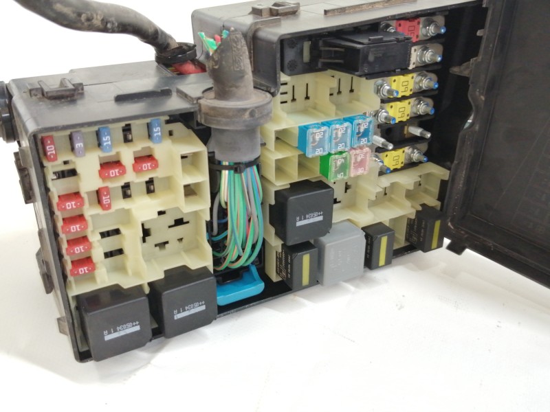 Recambio de caja reles / fusibles para ford focus berlina (cap) ghia referencia OEM IAM 3M5T14A142AB  