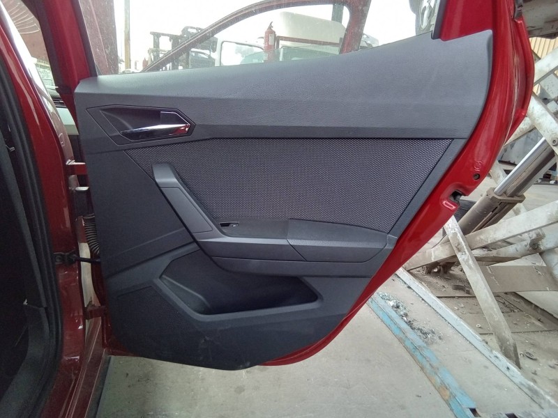 Recambio de guarnecido puerta trasera derecha para seat arona style referencia OEM IAM 6F0867212E I05815024023A 