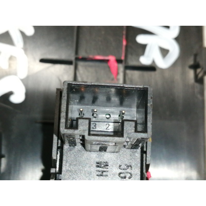 Recambio de mando elevalunas delantero derecho para seat arona style referencia OEM IAM 5G0959855P  