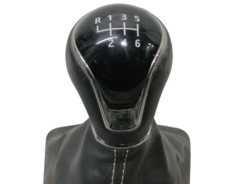 Recambio de pomo palanca cambio para seat arona style referencia OEM IAM 6F0711113N  