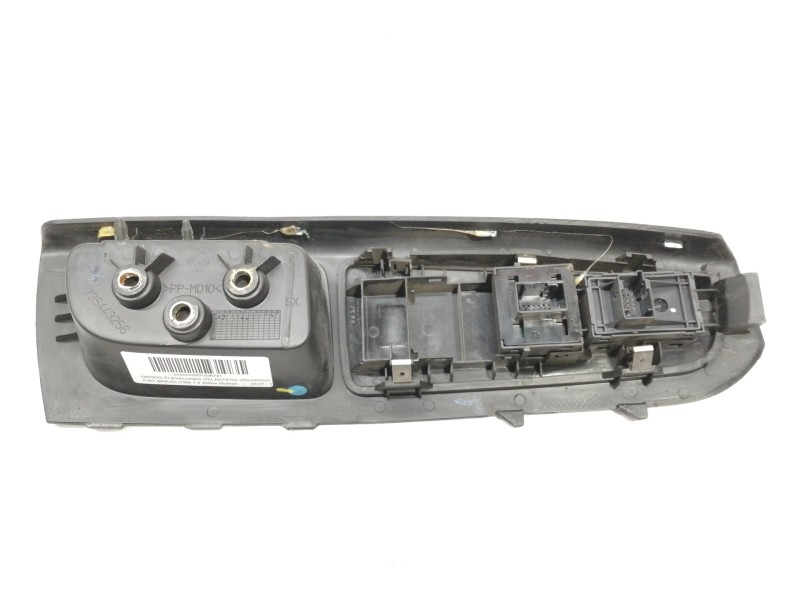 Recambio de mando elevalunas delantero izquierdo para fiat bravo (198) 1.9 active multijet referencia OEM IAM 735443256  