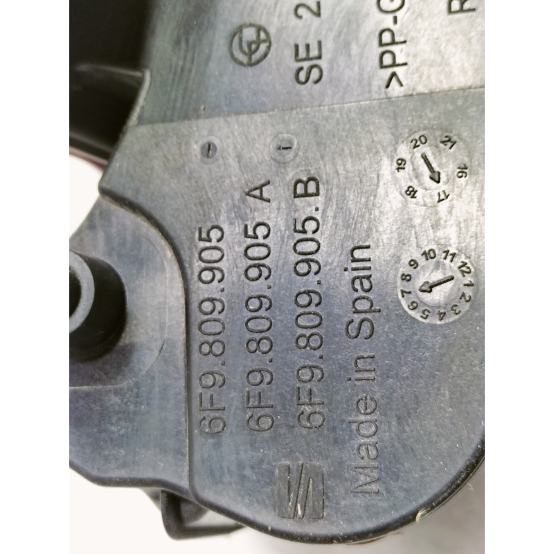 Recambio de tapa exterior combustible para seat arona style referencia OEM IAM 6F9809905 6F9809905A 