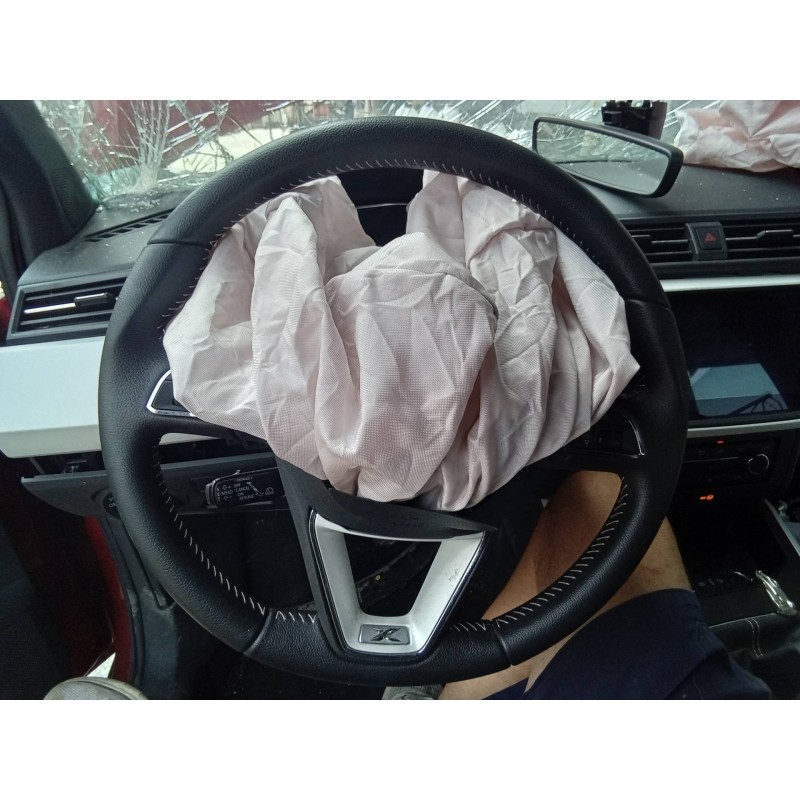 Recambio de volante para seat arona style referencia OEM IAM 6F0419091B 310629700C0 0000901242 