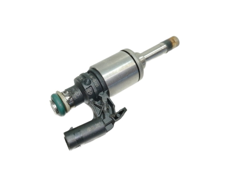 Recambio de inyector para seat arona style referencia OEM IAM 04E906036AE  