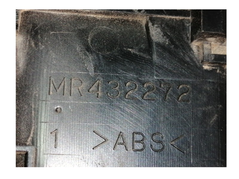 Recambio de maneta interior delantera derecha para mitsubishi montero (v60/v70) 3.2 di-d cat referencia OEM IAM MR432272  