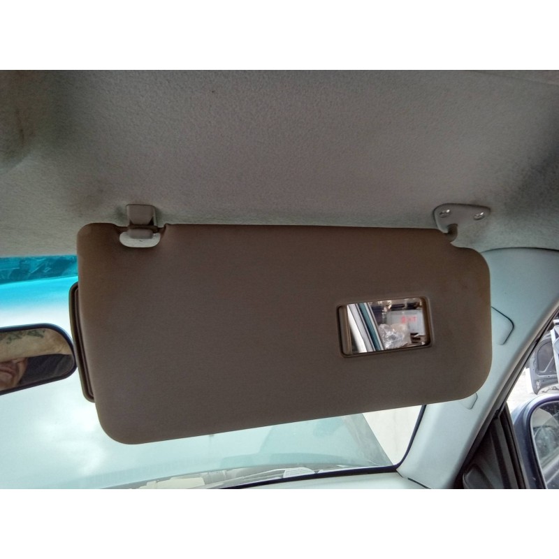 Recambio de parasol derecho para mitsubishi montero (v60/v70) 3.2 di-d cat referencia OEM IAM MR216240  