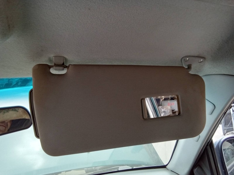 Recambio de parasol derecho para mitsubishi montero (v60/v70) 3.2 di-d cat referencia OEM IAM MR216240  