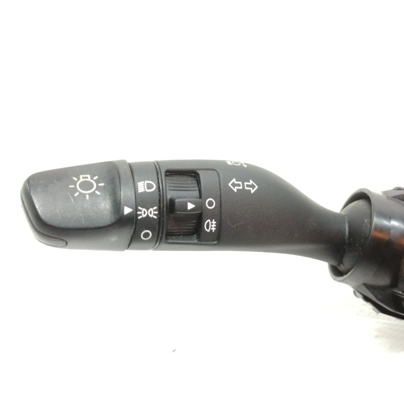 Recambio de mando multifuncion para hyundai i20 elegant referencia OEM IAM 299141431 299141440 