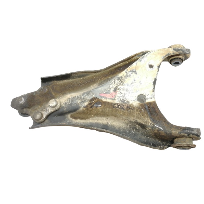 Recambio de brazo suspension inferior delantero izquierdo para dacia duster ambiance 4x2 referencia OEM IAM 323601B  