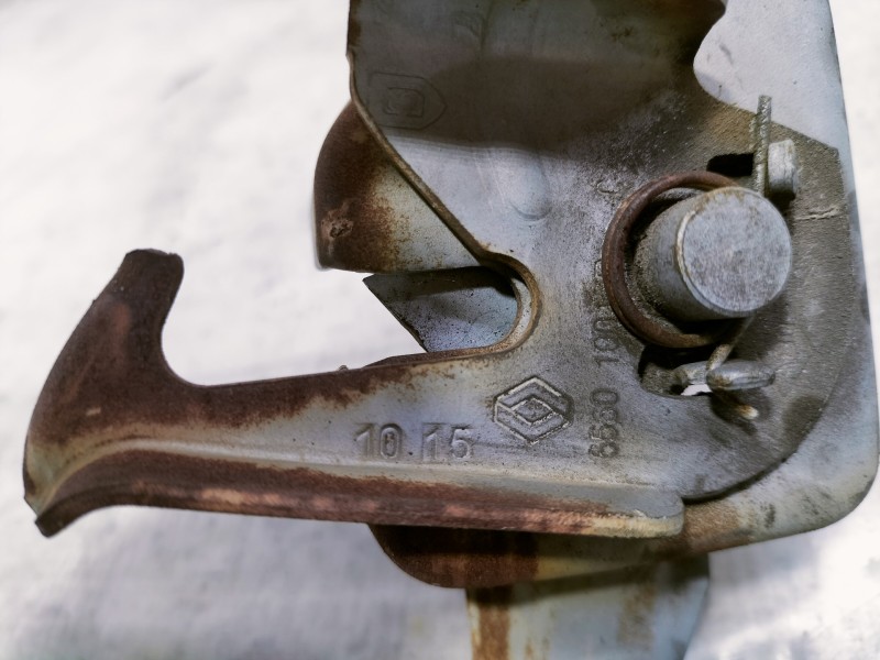 Recambio de cerradura capot para dacia duster ambiance 4x2 referencia OEM IAM 656010017R 1015 