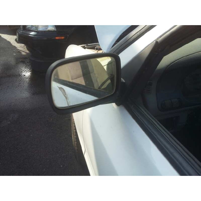 Recambio de retrovisor izquierdo para skoda felicia pickup plane referencia OEM IAM 415501409  