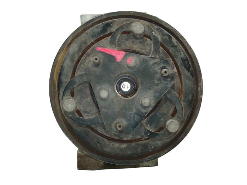 Recambio de compresor aire acondicionado para dacia duster ambiance 4x2 referencia OEM IAM 926008367R  