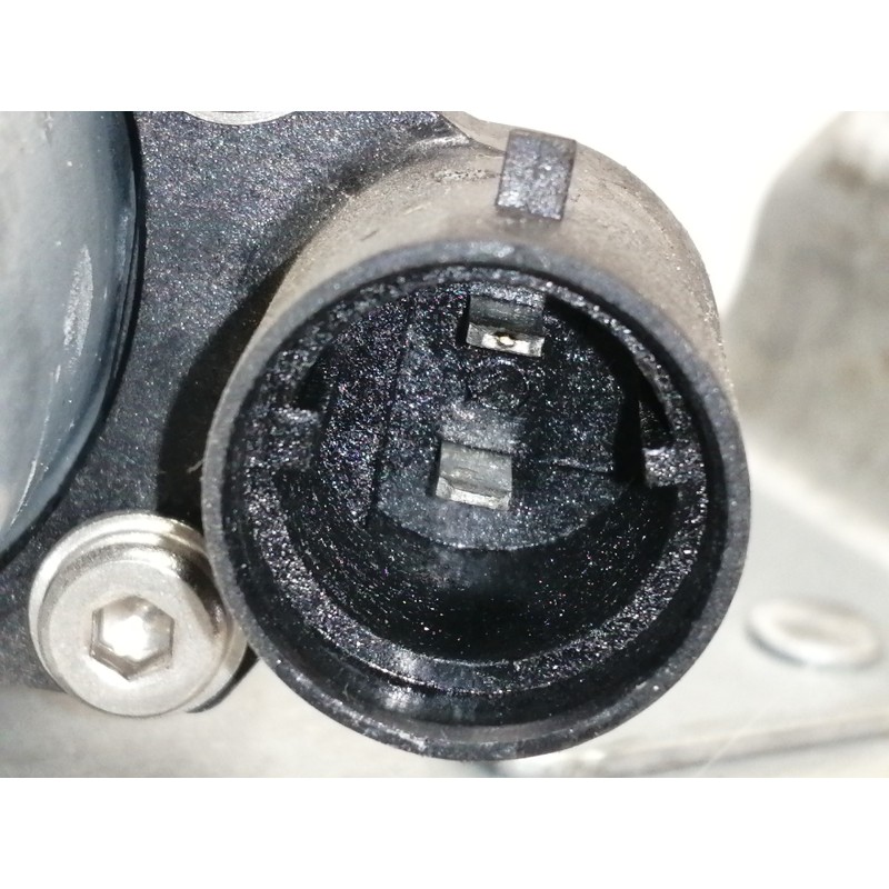 Recambio de elevalunas trasero izquierdo para dacia duster ambiance 4x2 referencia OEM IAM 8200733833E  