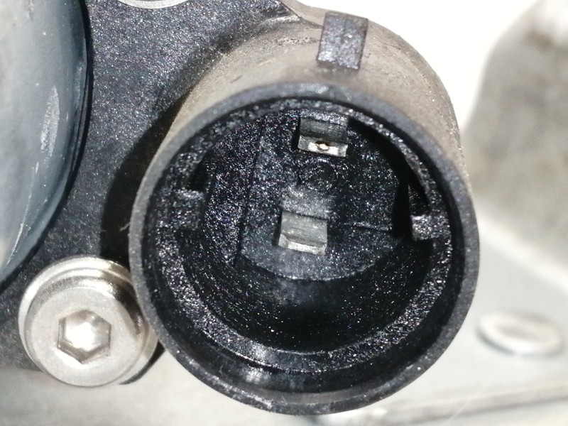 Recambio de elevalunas trasero izquierdo para dacia duster ambiance 4x2 referencia OEM IAM 8200733833E  