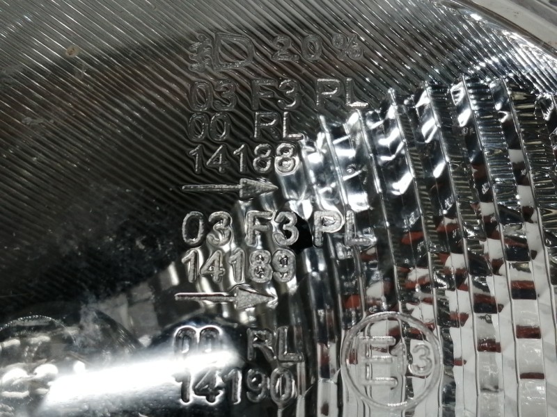 Recambio de faro antiniebla izquierdo para hyundai i20 elegant referencia OEM IAM 92201C8100  