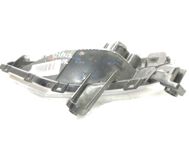 Recambio de faro antiniebla izquierdo para hyundai i20 elegant referencia OEM IAM 92201C8100  