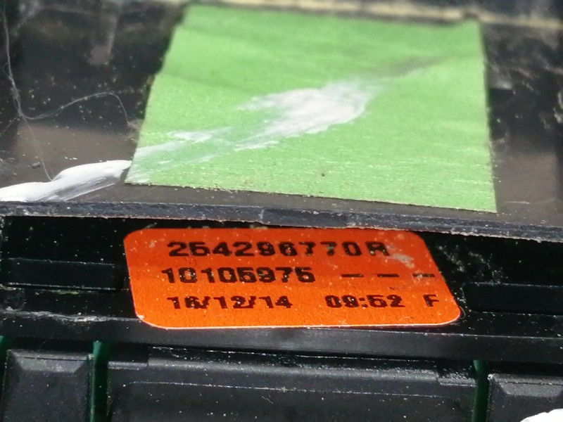 Recambio de mando elevalunas delantero izquierdo para dacia duster ambiance 4x2 referencia OEM IAM 254117873R  