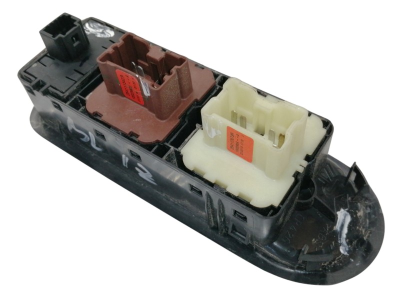 Recambio de mando elevalunas delantero izquierdo para dacia duster ambiance 4x2 referencia OEM IAM 254117873R  