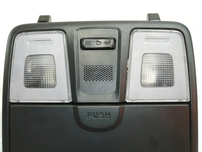 Recambio de luz interior para hyundai i20 elegant referencia OEM IAM 92800C7XXX  