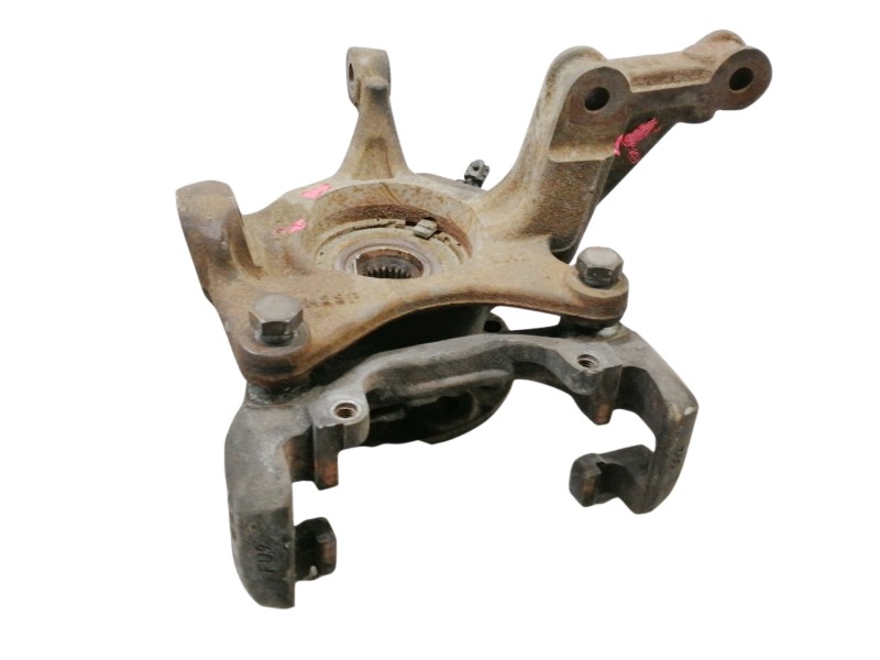 Recambio de mangueta delantera izquierda para dacia duster ambiance 4x2 referencia OEM IAM   