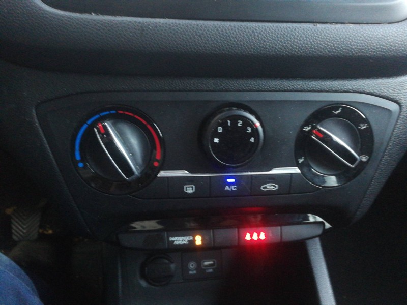Recambio de mando calefaccion / aire acondicionado para hyundai i20 elegant referencia OEM IAM   