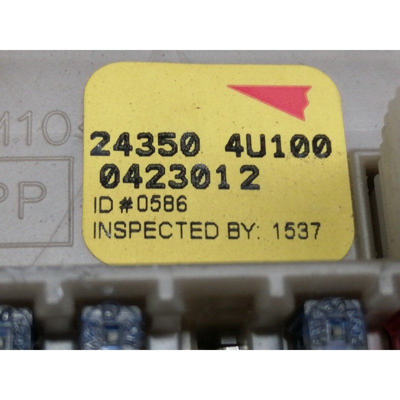 Recambio de caja reles / fusibles para nissan almera tino (v10m) comfort referencia OEM IAM 243504U100  