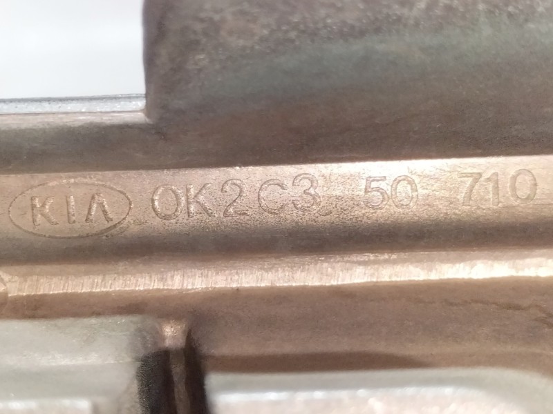 Recambio de rejilla delantera para kia carens 1.8 ls monovolumen referencia OEM IAM 0K2C350710  